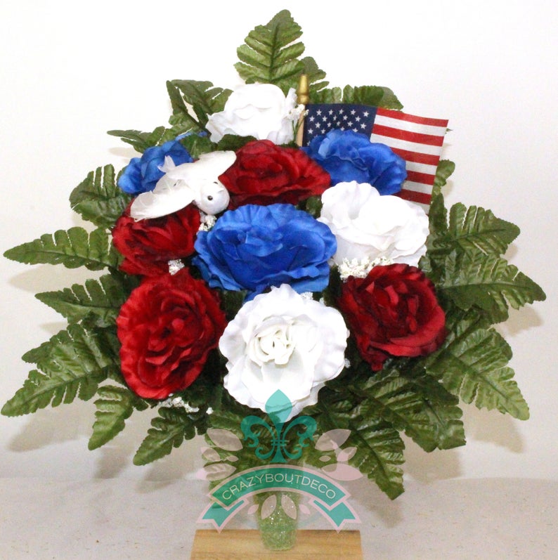 Handcrafted Red, White and Blue Roses e Flag Cemetery Flower Arrangement for Mausoleum -Memorial Flowers -Grave Decoration-Urn Arrangement (Copy)